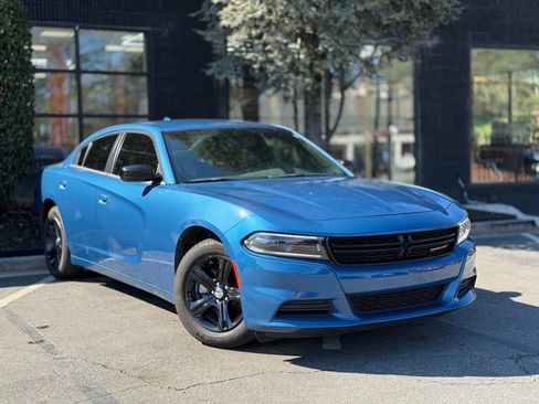 Used 2023 Dodge Charger SXT w/ Cold Weather Package image 7