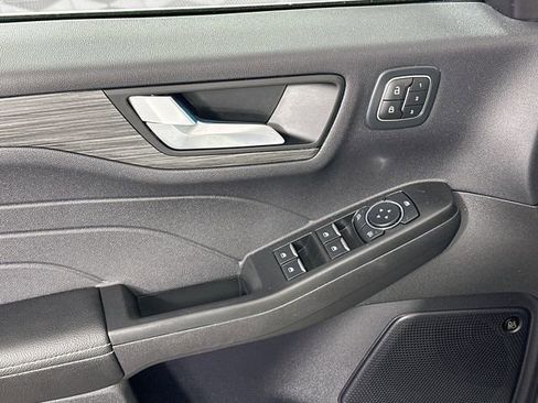Used 2024 Ford Escape SE w/ PHEV Premium Package FWD image 26