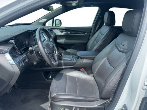 Certified 2023 Cadillac XT5 Premium Luxury AWD/4WD image 10