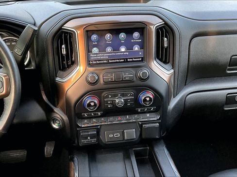 Used 2019 Chevrolet Silverado 1500 High Country w/ High Country Premium Package image 11