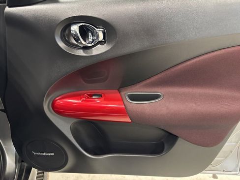 Used 2013 Nissan Juke SL image 23
