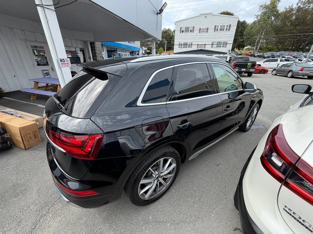 Used 2023 Audi SQ5 Premium Plus w/ Premium Plus Package AWD/4WD image 6
