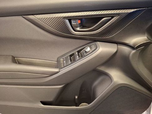 Used 2023 Subaru Crosstrek 2.0i Premium image 14