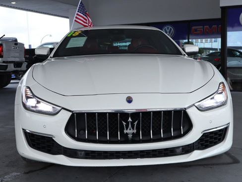 Used 2018 Maserati Ghibli S GranLusso RWD image 11