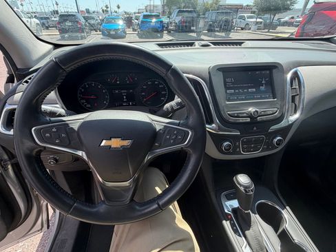 Used 2018 Chevrolet Equinox LT FWD image 9