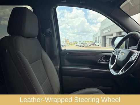 Used 2021 Chevrolet Suburban LS RWD image 16