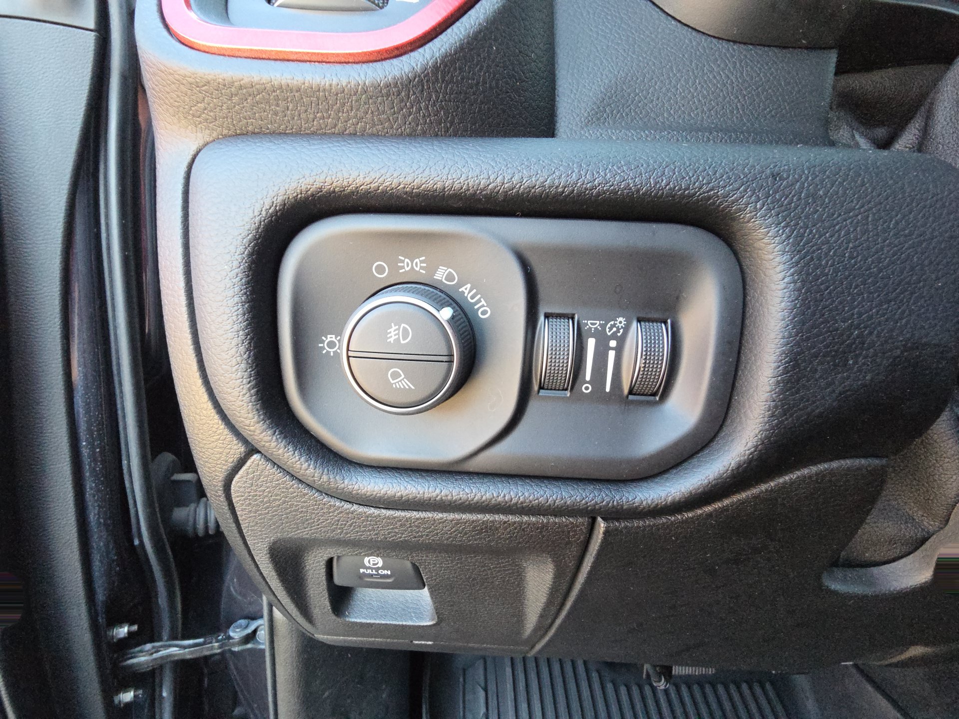 Used 2019 RAM 1500 Rebel AWD/4WD image 22