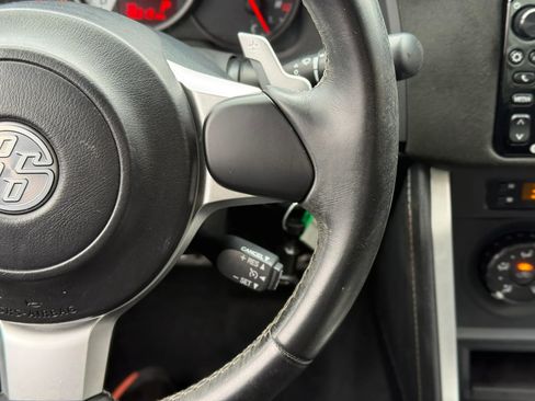 Used 2019 Toyota 86 image 19