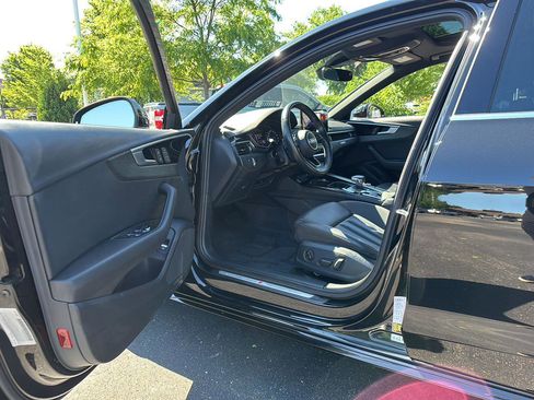 Used 2020 Audi A4 2.0T Premium w/ Convenience Package AWD/4WD image 2
