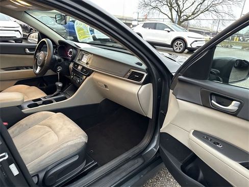 Used 2016 Kia Optima LX image 22