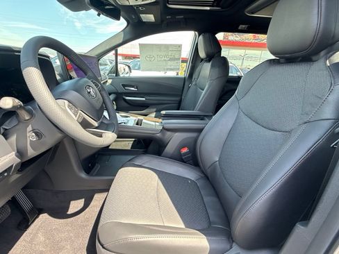 New 2026 Toyota Sienna Platinum AWD/4WD image 19