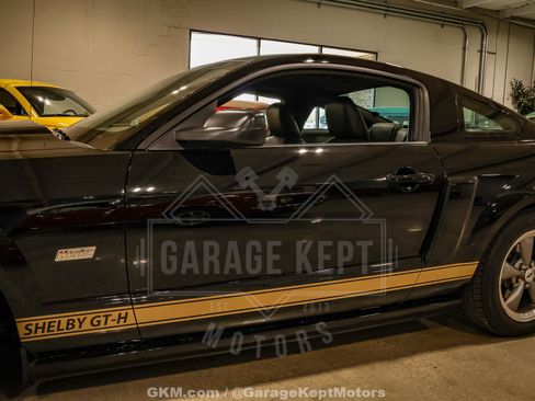 Used 2006 Ford Mustang GT Premium RWD image 34