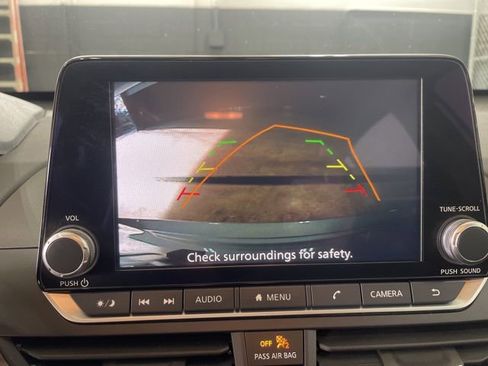 Used 2024 Nissan Altima 2.5 SV image 20