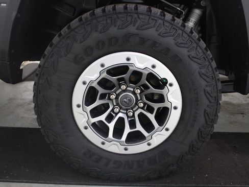 Used 2025 RAM 1500 RHO w/ RHO Level 1 Equipment Group image 32