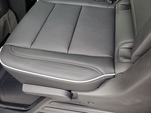 New 2026 Buick Enclave Preferred w/ Power Package image 32