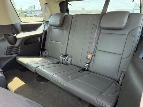 Used 2017 GMC Yukon Denali w/ Open Road Package AWD/4WD image 8