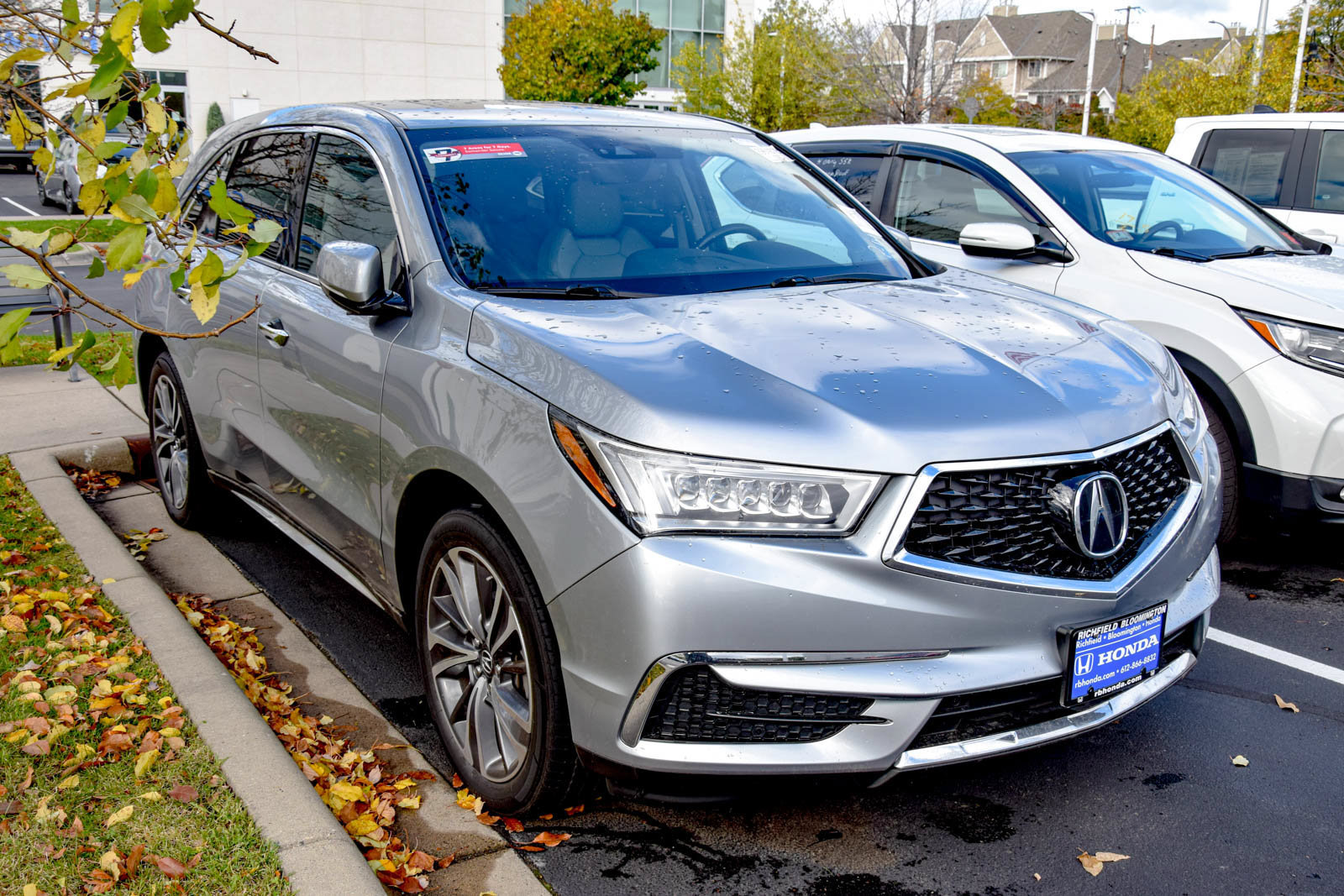 Used 2019 Acura MDX w/ Technology Package AWD/4WD image 4