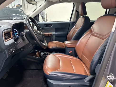 Used 2022 Ford Maverick Lariat image 12