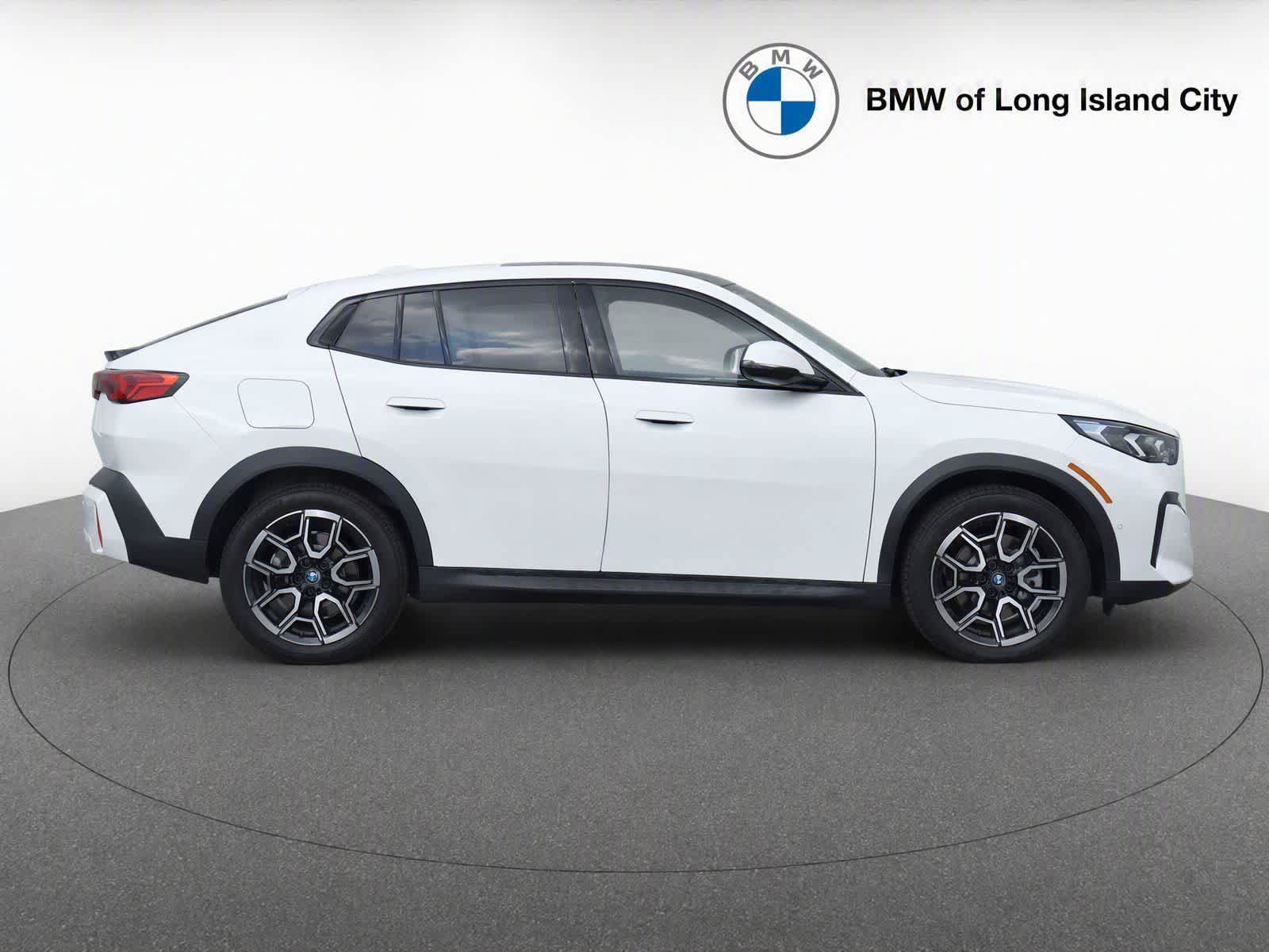 New 2026 BMW X2 xDrive28i w/ Convenience Package AWD/4WD image 8