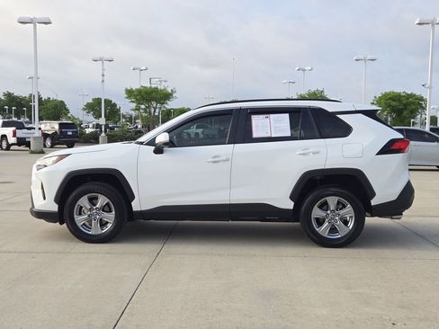 Used 2024 Toyota RAV4 XLE image 4