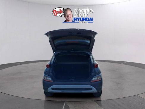 Used 2023 Hyundai Kona SEL w/ Convenience Package image 9