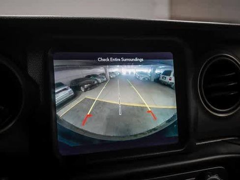 Used 2019 Jeep Wrangler Unlimited Sport image 22