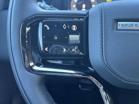 New 2025 Land Rover Range Rover Velar Dynamic SE image 15