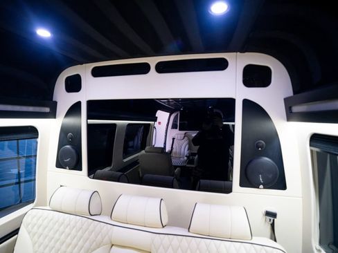 Used 2019 Mercedes-Benz Sprinter 170 image 39