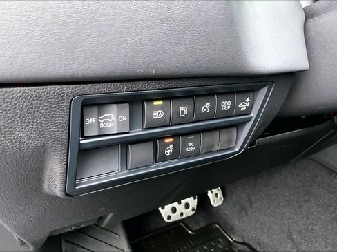 Certified 2026 Toyota Sequoia Platinum image 32