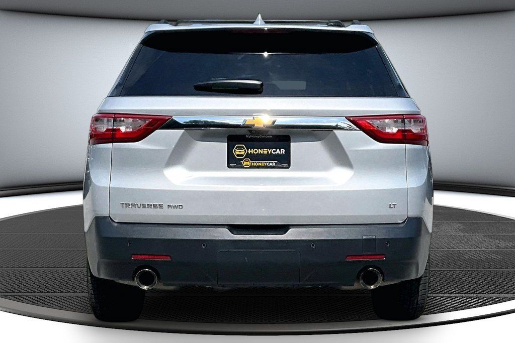Used 2020 Chevrolet Traverse LT w/ LT Premium Package AWD/4WD image 5