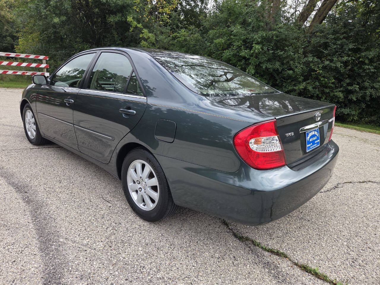 Used 2003 Toyota Camry XLE w/ XLE Premium Plus Pkg FWD image 4