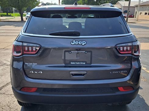 Used 2020 Jeep Compass Limited AWD/4WD image 4