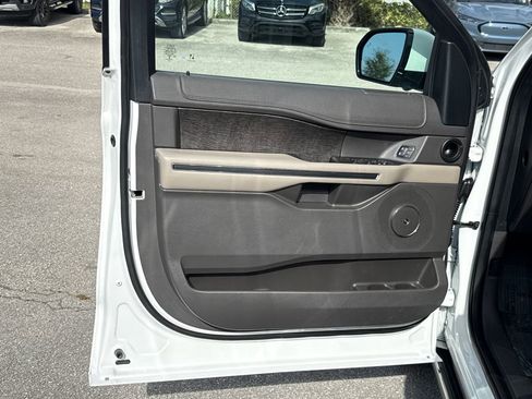 Used 2021 Ford Expedition Max Limited RWD image 10