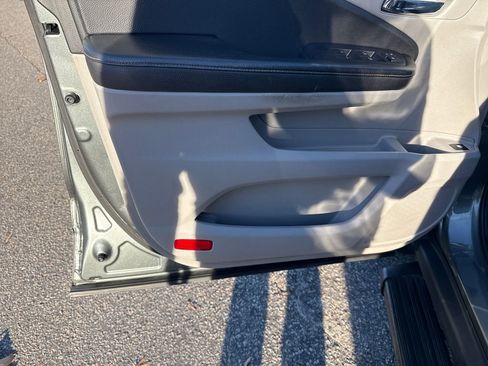 Used 2017 Honda Ridgeline RTL-T image 11