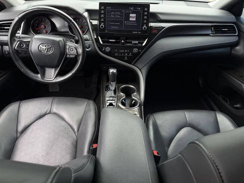 Used 2023 Toyota Camry XSE FWD image 11