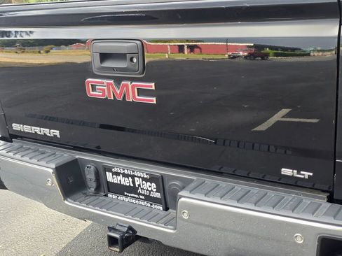 Used 2018 GMC Sierra 1500 SLT AWD/4WD image 17