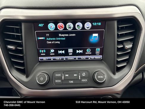 Used 2018 GMC Acadia SLT image 21