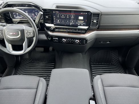 Used 2025 GMC Sierra 1500 Elevation image 32