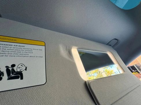 Used 2023 Tesla Model Y Long Range image 34