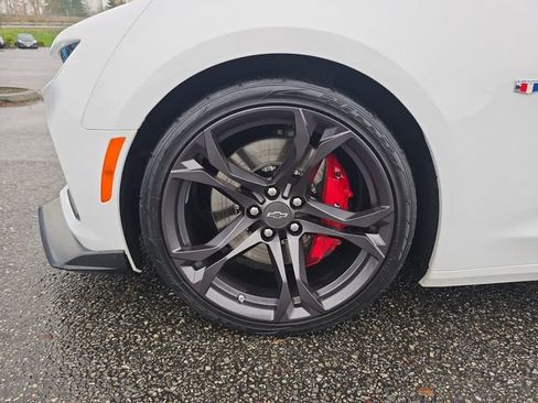 Certified 2021 Chevrolet Camaro SS image 35