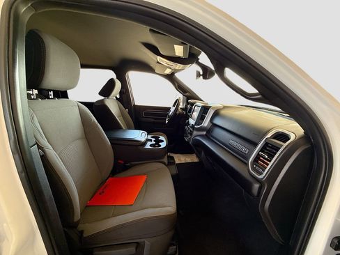 Used 2024 RAM 2500 Big Horn image 28