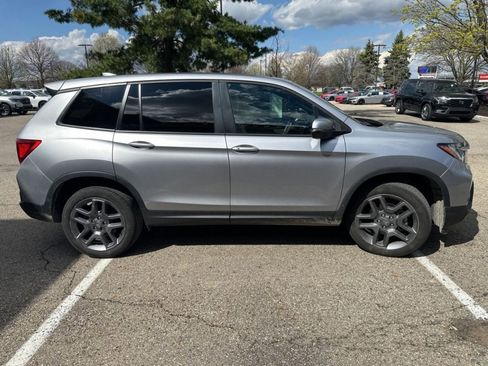 Used 2023 Honda Passport EX-L image 6