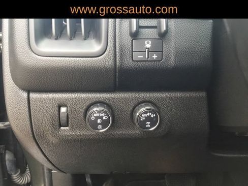 Used 2018 Chevrolet Colorado LT w/ LT Convenience Package AWD/4WD image 13