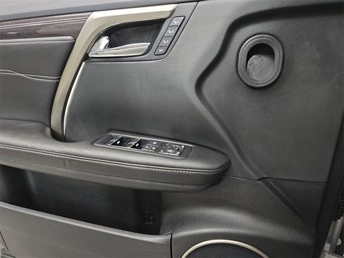 Used 2016 Lexus RX 450h AWD w/ Luxury Package image 30