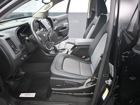 Used 2022 Chevrolet Colorado Z71 image 9