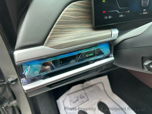 Used 2023 BMW i7 xDrive60 w/ Executive Package 2 image 14