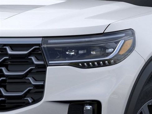 New 2025 Ford Explorer Platinum image 18
