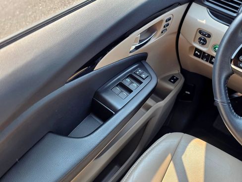 Used 2022 Honda Pilot Touring image 17