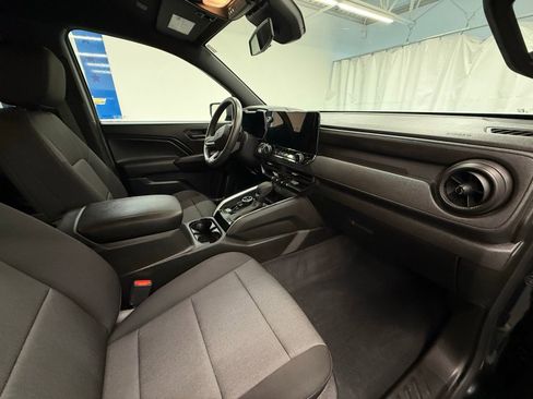 Used 2023 Chevrolet Colorado Trail Boss w/ Advanced Trailering Package AWD/4WD image 8