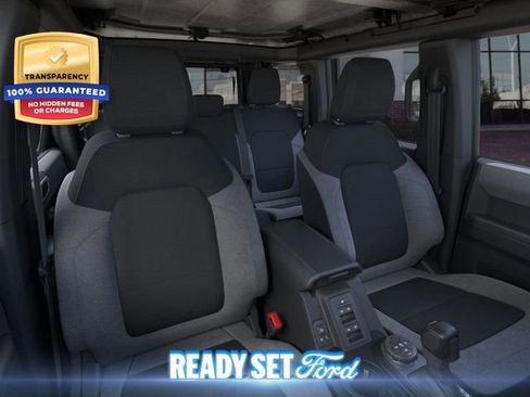 New 2025 Ford Bronco Base image 10